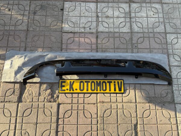 850187948R megane IV sedan arka tampon difüzörü